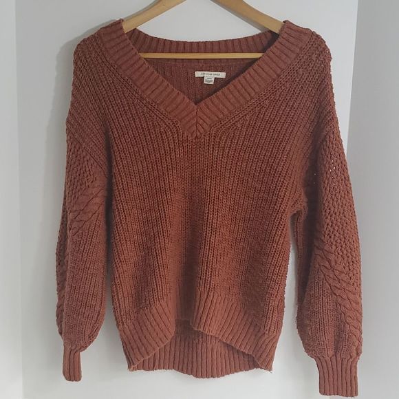 American Eagle Outfitters Sweaters - American Eagle V Neck Chunky Knit Pull over Sweater Burnt Orange Size S